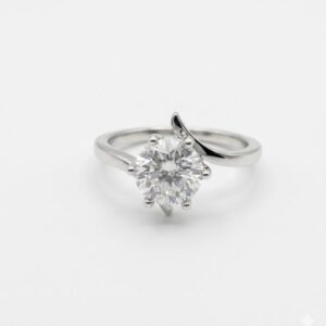 1.5ct moissanite solitaire ring with round cut center stone in sunburst prong setting